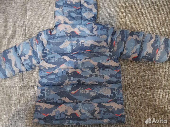 Демисезонная куртка на мальчика 104