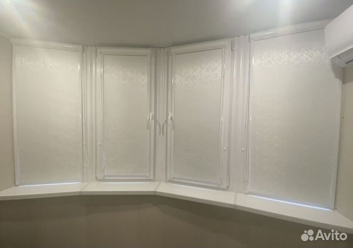 Рулонные шторы блэкаут в коробе R6343