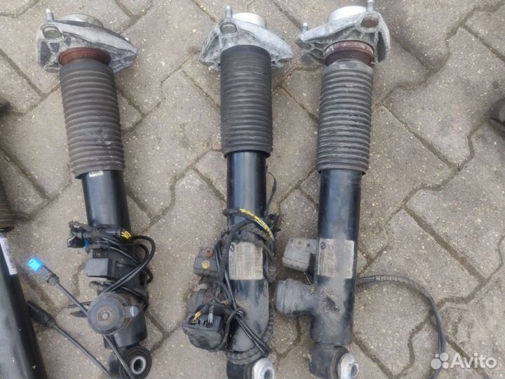 Амортизатор правый левый задний