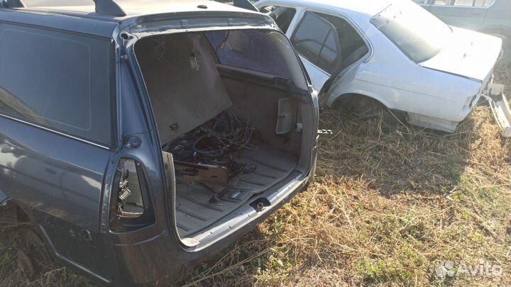 Задняя часть кузова универсал Опель вектора Б