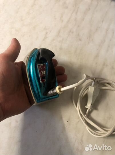 Утюг дорожный уэ 4 1968г и радиоприемник ирень