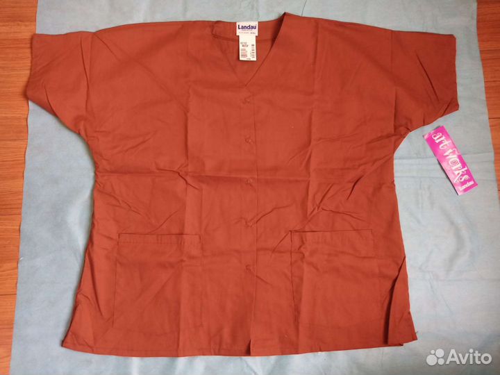 Медицинские кофты (верх) новые