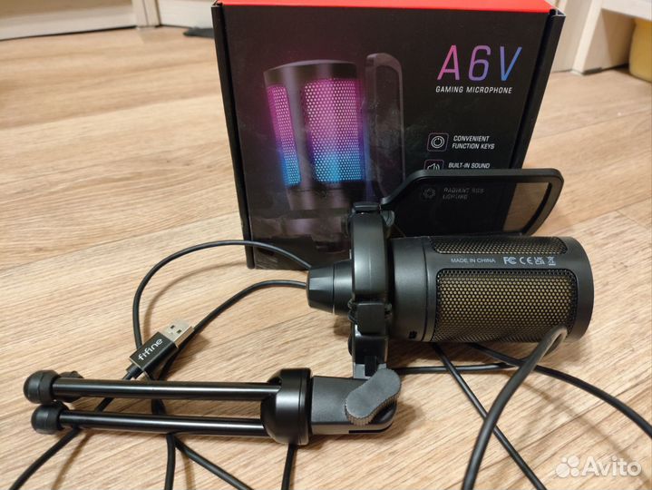 Игровой микрофон fifine a6v ampligame