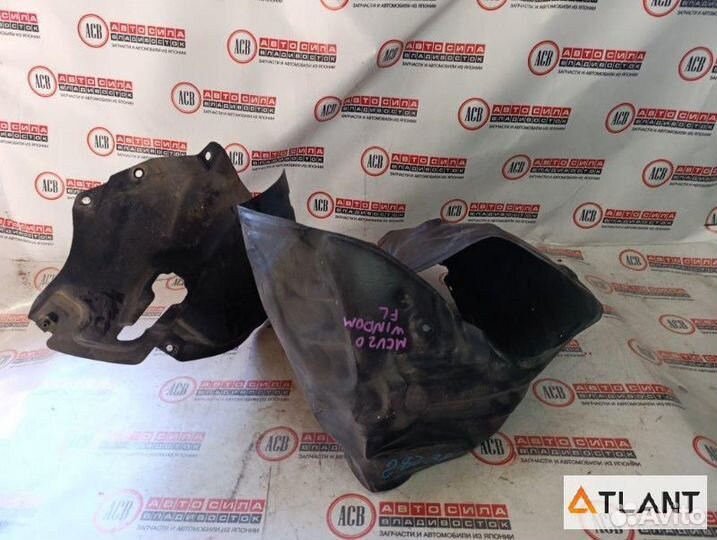 Подкрылок передний левый toyota windom