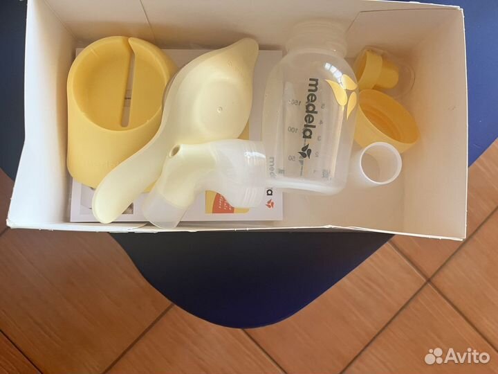 Молокоотсос medela ручной