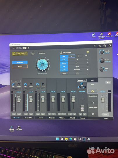 Аудиоинтерфейс Presonus Revelator io44 с DSP