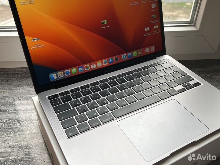 Apple MacBook Air 13 М1 идеал(чек)