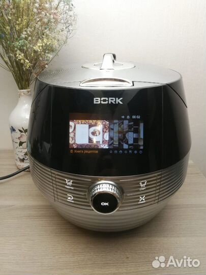 Мультиварка Bork U803