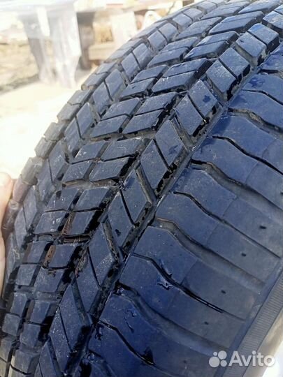 Yokohama 704R 215/60 R16