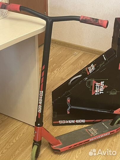 Трюковой самокат tech team