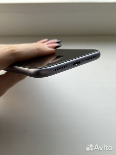 iPhone 11,64 гб
