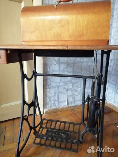 Швейная машина подольск ножная