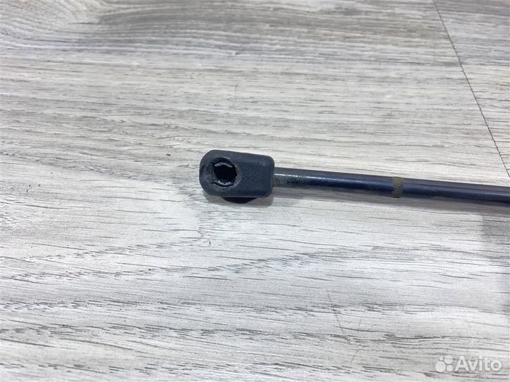 Амортизатор капота Мерседес W164 ML