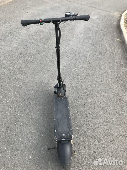 Электросамокат Voyager 1200