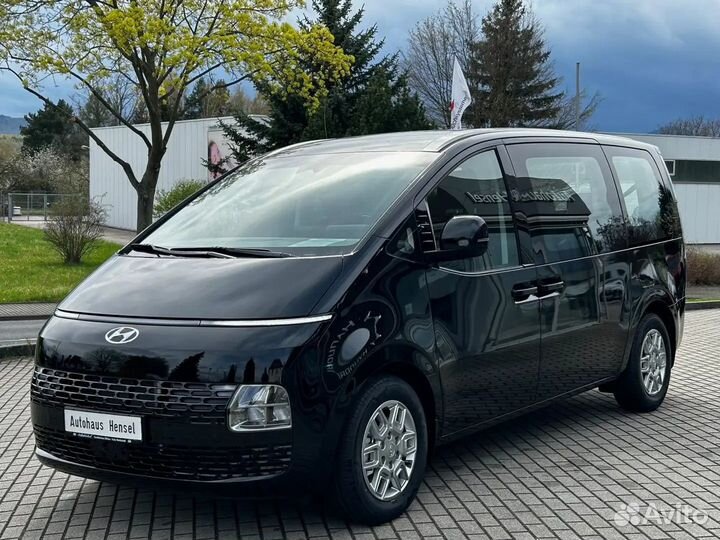 Hyundai Staria 2.2 AT, 2024, 10 км