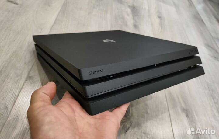 Sony PS4 pro + игры