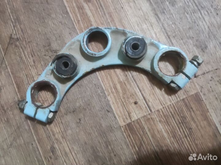 Верхняя траверса вилки Иж