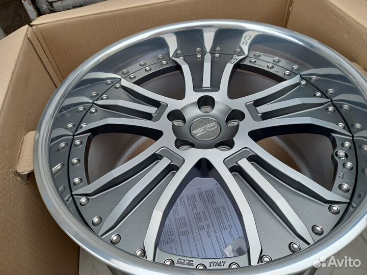 Кованые диски R20 5/114,3 OZ двухчастные Италия