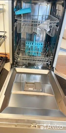Посудомоечная машина 45 см почти новая
