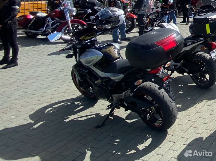 Suzuki gladius 400 ABS