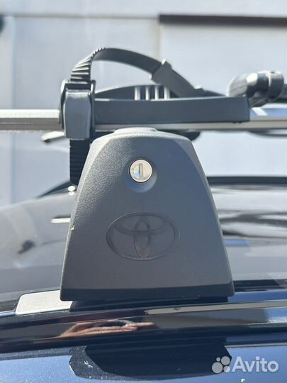 Поперечные рейлинги toyota rav4 и велобагажники