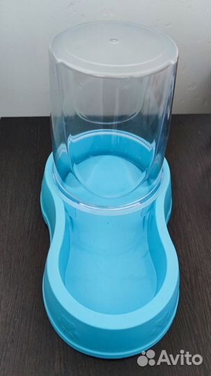 Автокормушка для кошек и мелких собак