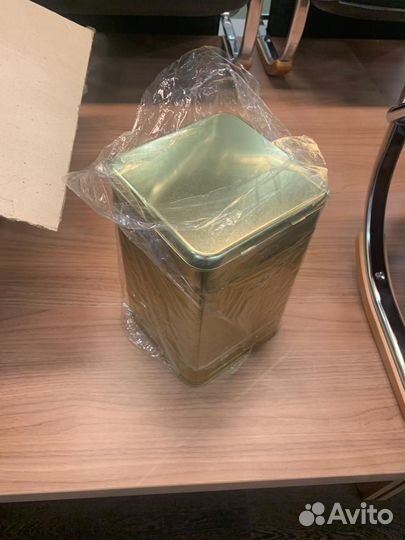 Банка для чая металлическая (с окошком)