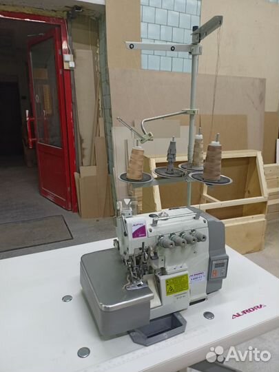 Швейная машинка aurora оверлок