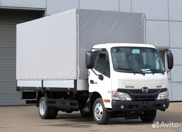 Тент на hino 300. Тентованный кузов на hino 300