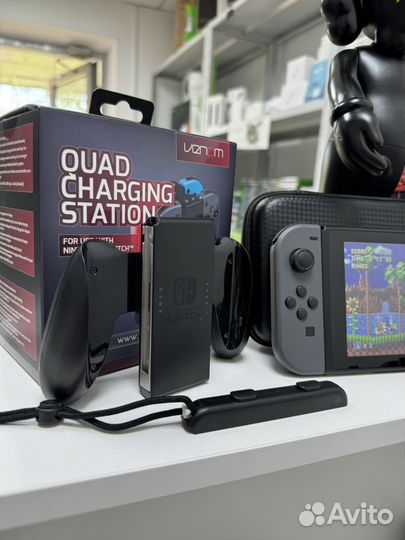 Nintendo Switch + док станция + чехол
