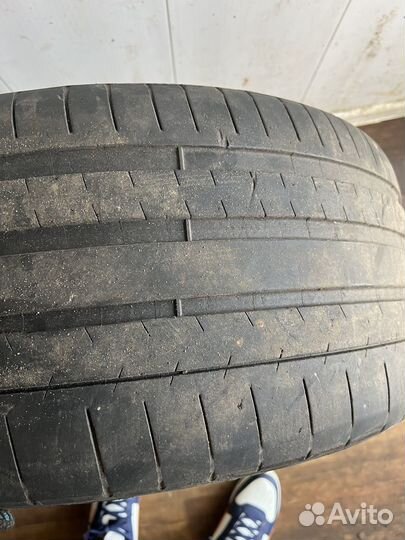 Michelin Pilot Sport 285/35 R21