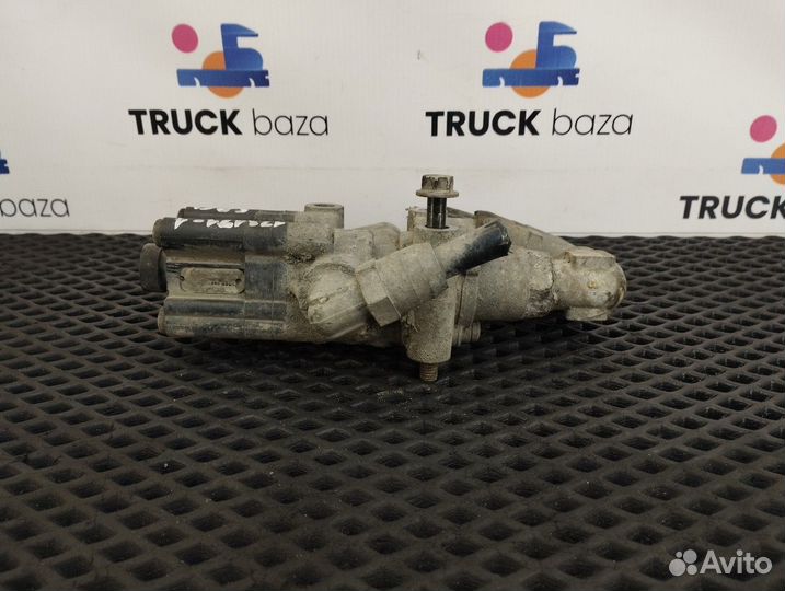 2158373 Клапан ускорительный