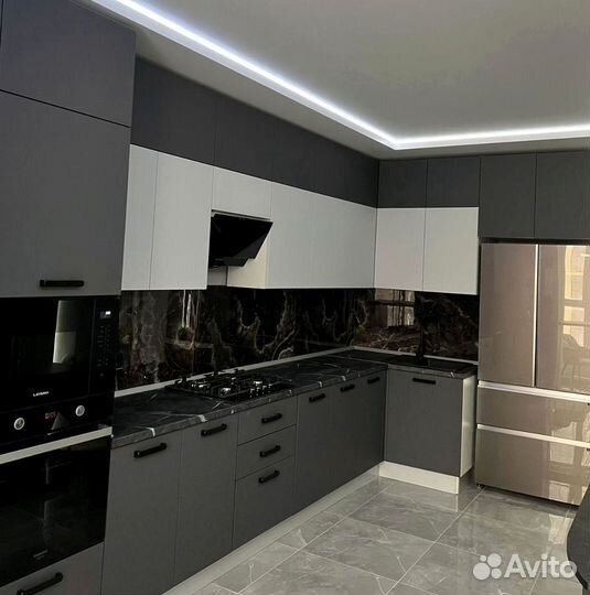 Кухня на заказ. Доставка и сборка EHY62314