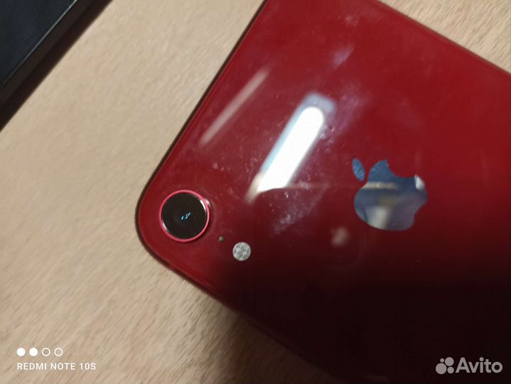 iPhone xr 64gb red
