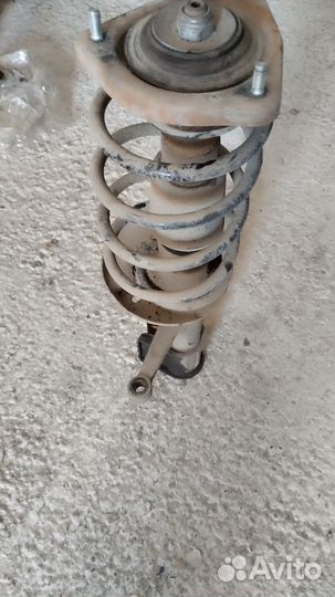 Стойка передняя в комплекте на ладу гранту бу, нов