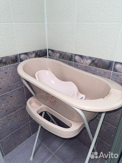 Ванночка с подставкой Bebe Jou