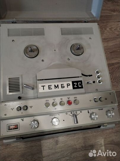 Катушечный магнитофон