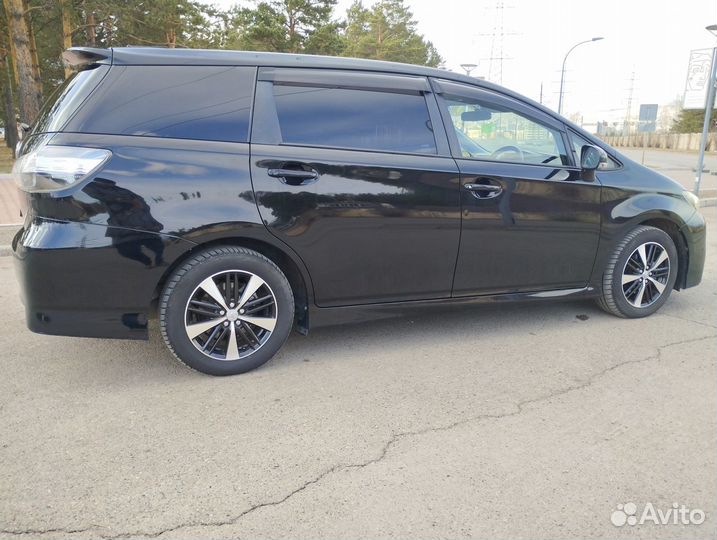 Toyota Wish 1.8 CVT, 2013, 88 000 км