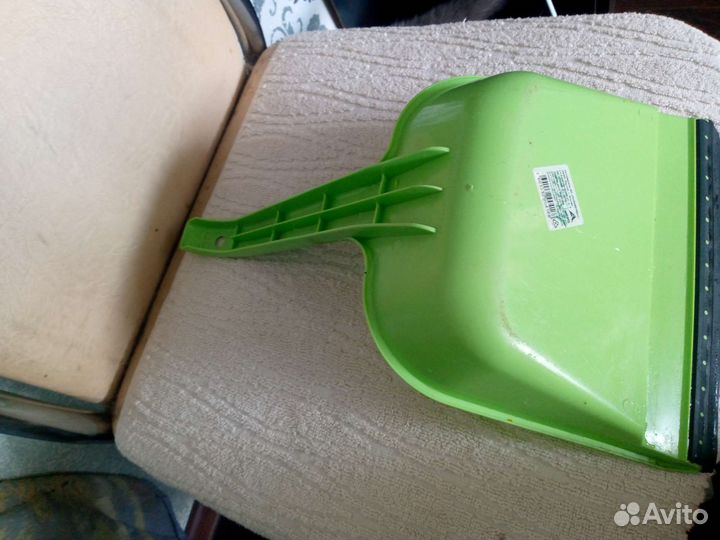 Для уборки мусора савок