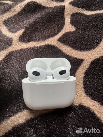 AirPods 3