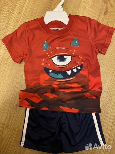 Новый костюм с шортами