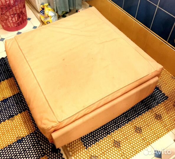 Большой пуфик персиковый Miritalia Италия