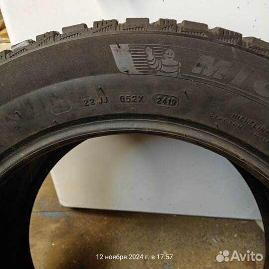 Michelin X-Ice North 4 235/55 R17