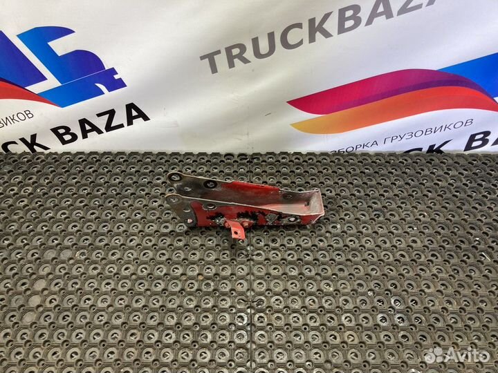 Кронштейн замка кабины Volvo FH