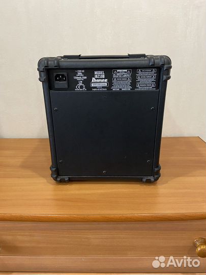 Комбоусилитель для бас гитары