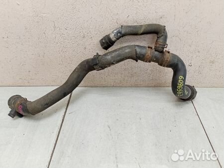 Патрубок системы охлаждения