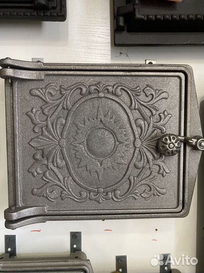 Дверца чугунная