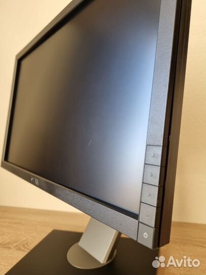 Монитор Dell 20