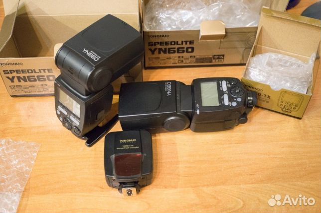 Фотовспышка Yong Nuo YN-660