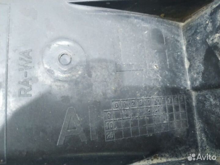 Воздуховод бампера левый BMW 7 F01 F02